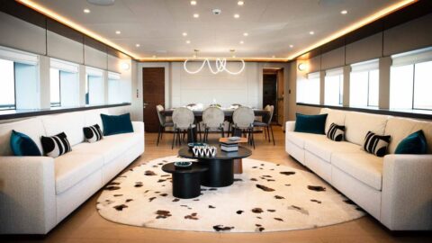 Main saloon.c Main saloon.c