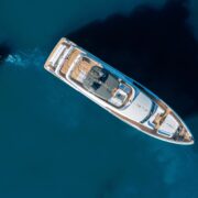 NAVETTA 33 NUMBER 26
