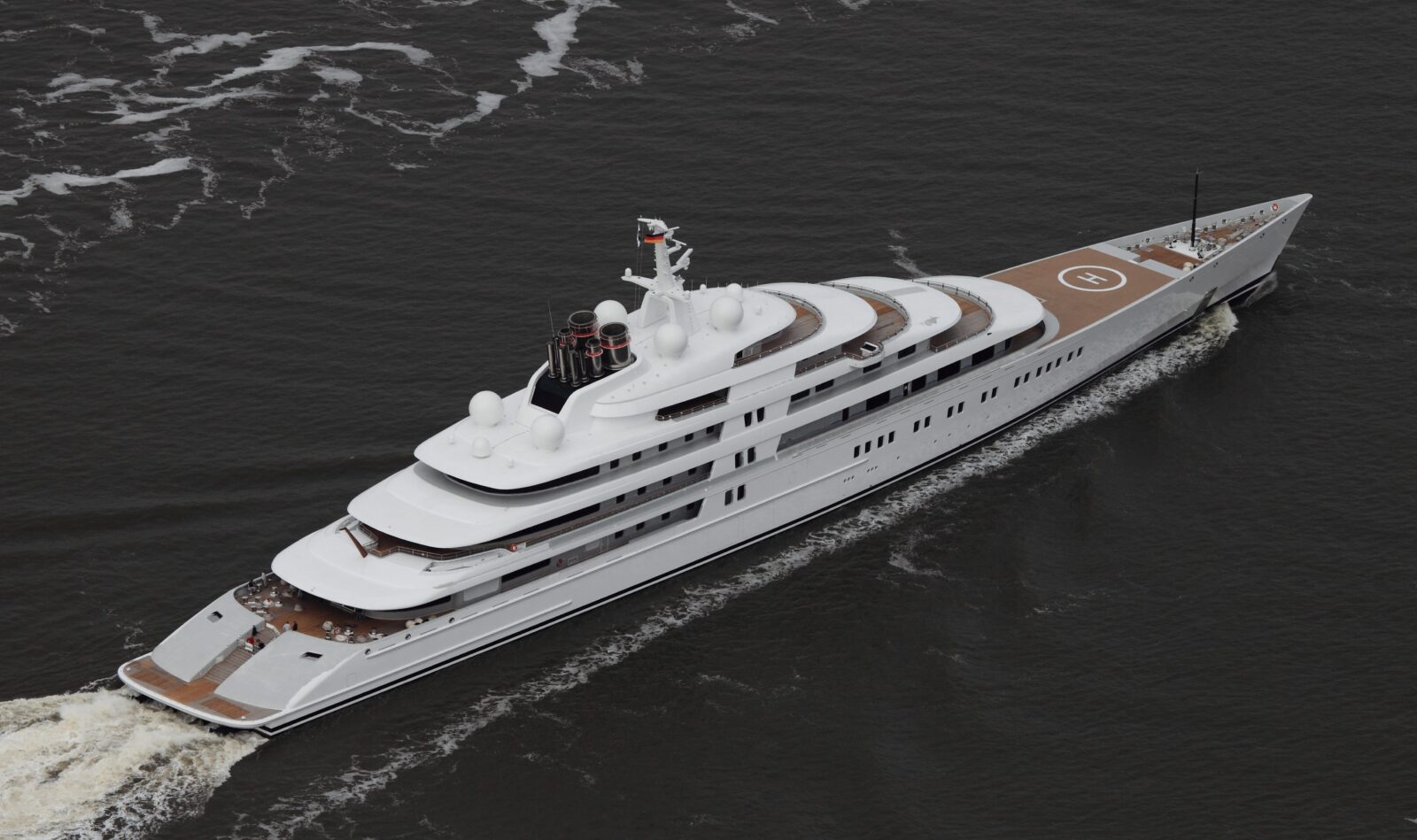 Azzam Super Yacht