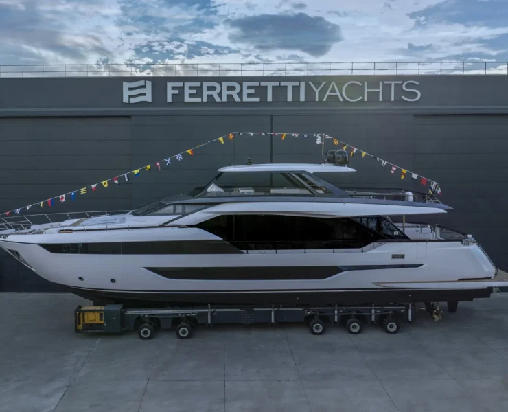 New Ferretti 940 yacht