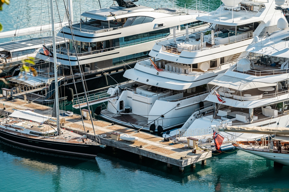 Beautiful Mega And Superyachts
