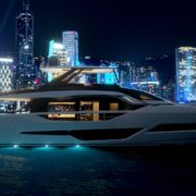 Ferretti Yachts 800